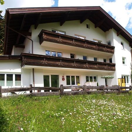 Ferienwohnung Mondial Нойштіфт-ім-Штубайталь Екстер'єр фото