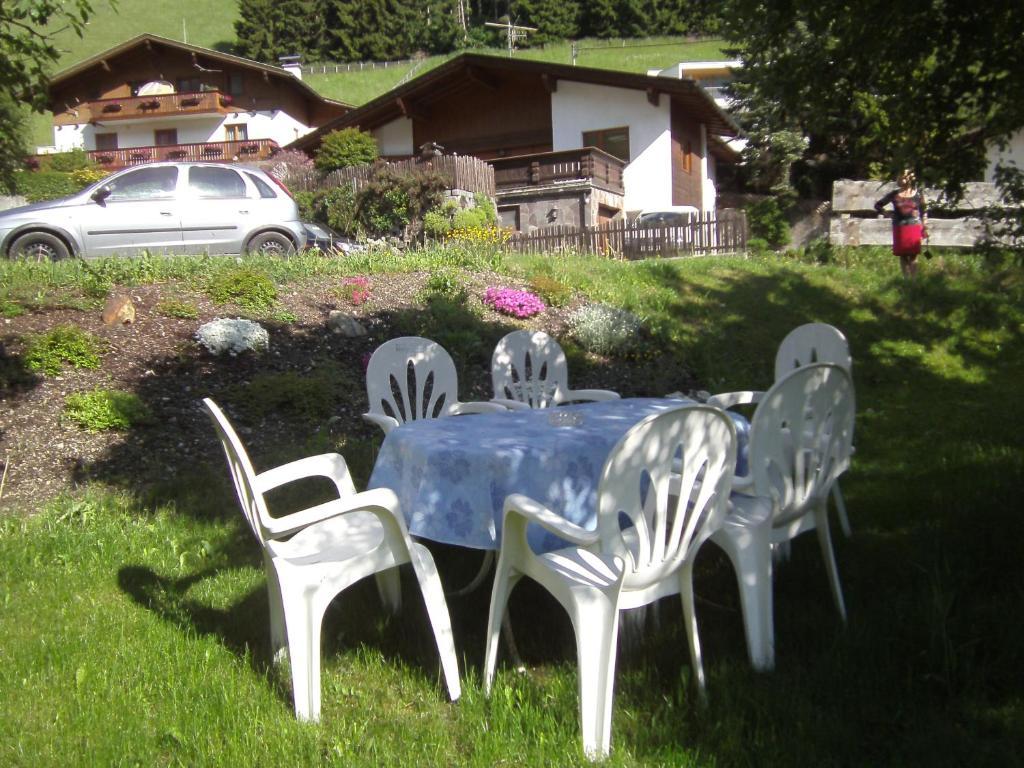 Ferienwohnung Mondial Нойштіфт-ім-Штубайталь Екстер'єр фото